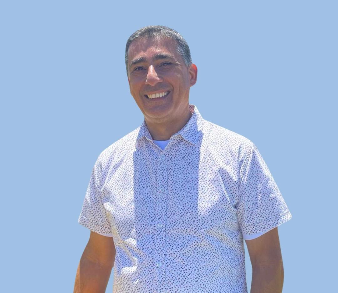 Shawn S., owner of Beverly Place Cleaners